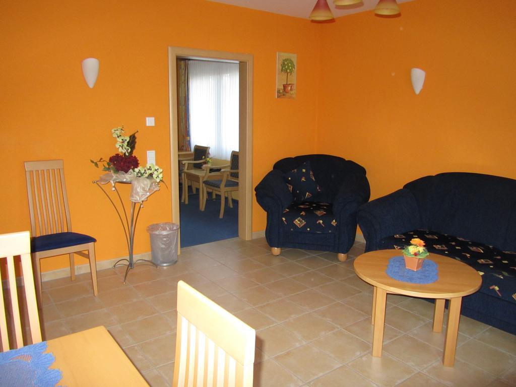 gut-Hotel zur Burg Nürburg ring Zimmer foto