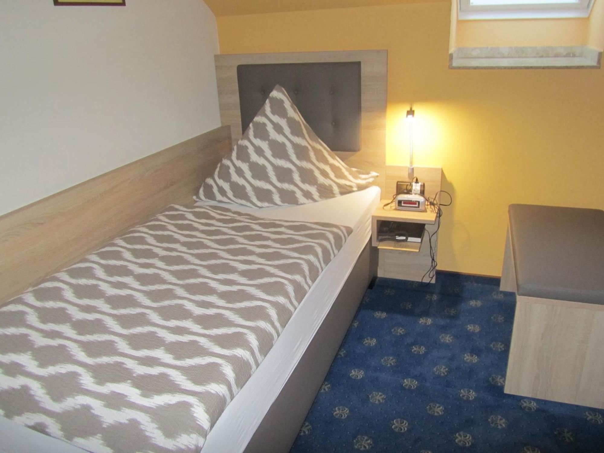 gut-Hotel zur Burg Nürburg ring Zimmer foto